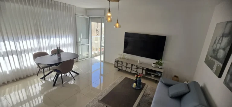 דירת 3 חדרים בבניין בוטיק, פנקס 26 בת ים